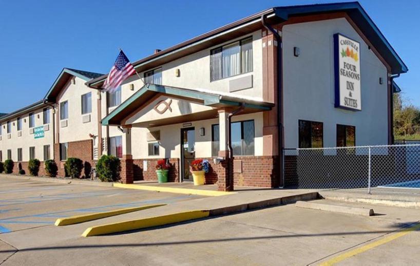 Cassville Four Seasons Inn & Suites Eksteriør billede